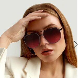 Topfoxx Farrah Sunglasses 😎